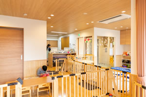 保育園内